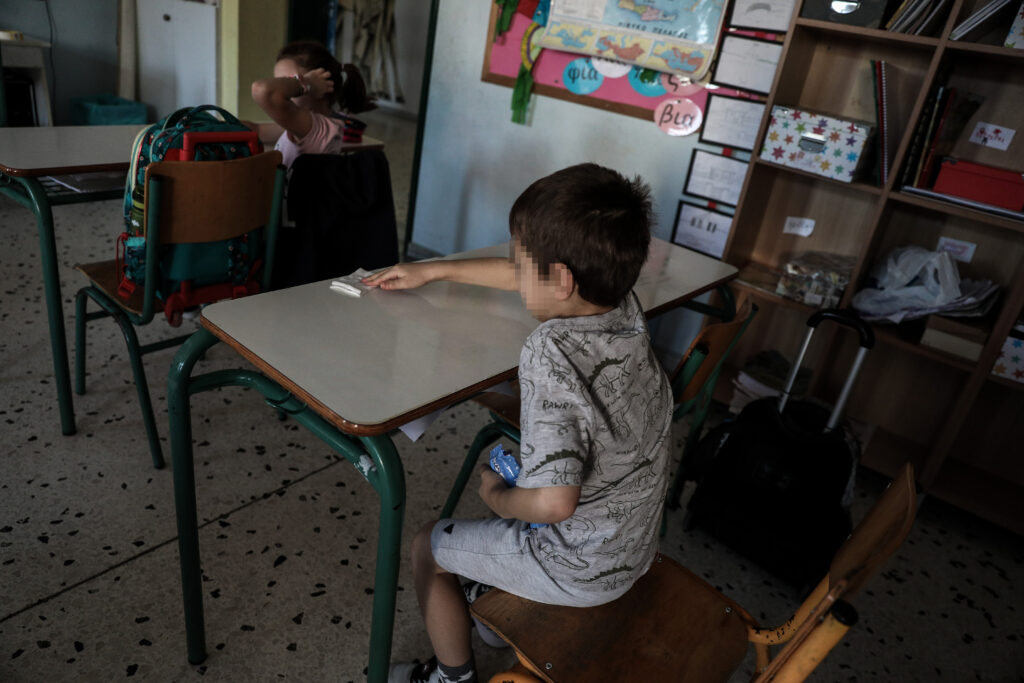 Επιστροφή στα θρανία: Έπεσαν έξω οι δημοσκοπήσεις - Πώς εξηγείται η μεγάλη «ψαλίδα» συμμετοχής μαθητών σε Λύκεια και δημοτικά - Media