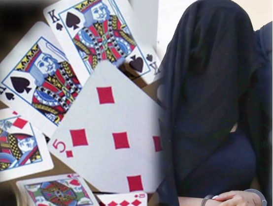 Επίθεση με βιτριόλι: Τι είναι η τράπουλα Χαλ που η 35χρονη αναζητούσε απαντήσεις  για τις εμμονές της  - Media