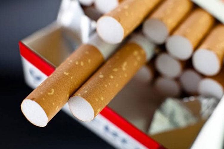 Συνέλαβαν 12χρονο προσφυγόπουλο και την μητέρα του για λαθραία τσιγάρα - Media