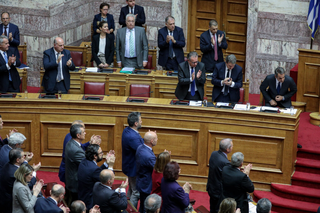 «Αλλαγή πολιτικής» στη ΝΔ - Οι Υπουργοί θα ενημερώνουν τους βουλευτές  - Media