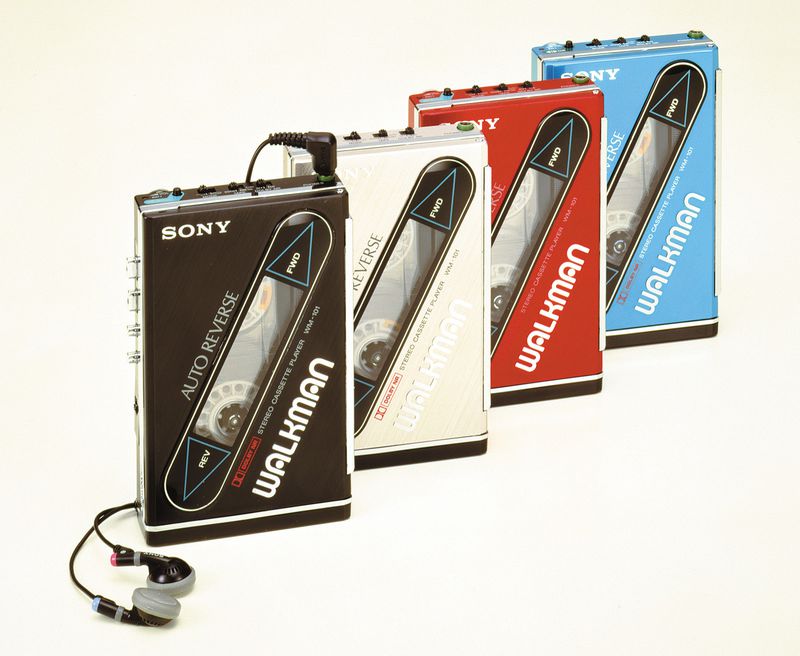 Όταν το πρώτο Sony Walkman κυκλοφορούσε στην αγορά (Video) - Media