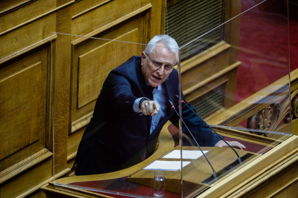 Μύδροι Ραγκούση για το ν/σ για τις διαδηλώσεις: «Αντιγραφή του χουντικού διατάγματος του 1971» - Media