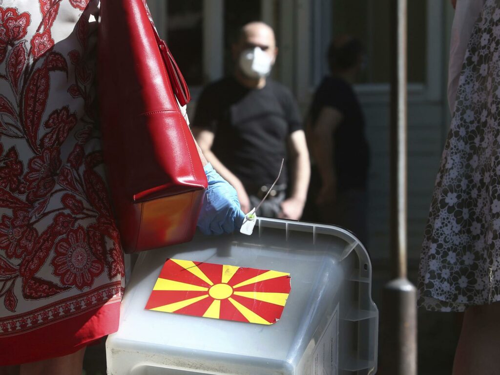 Βόρεια Μακεδονία: Έκλεισαν οι κάλπες - Μόλις ένας στους δύο πήγε να ψηφίσει - Media