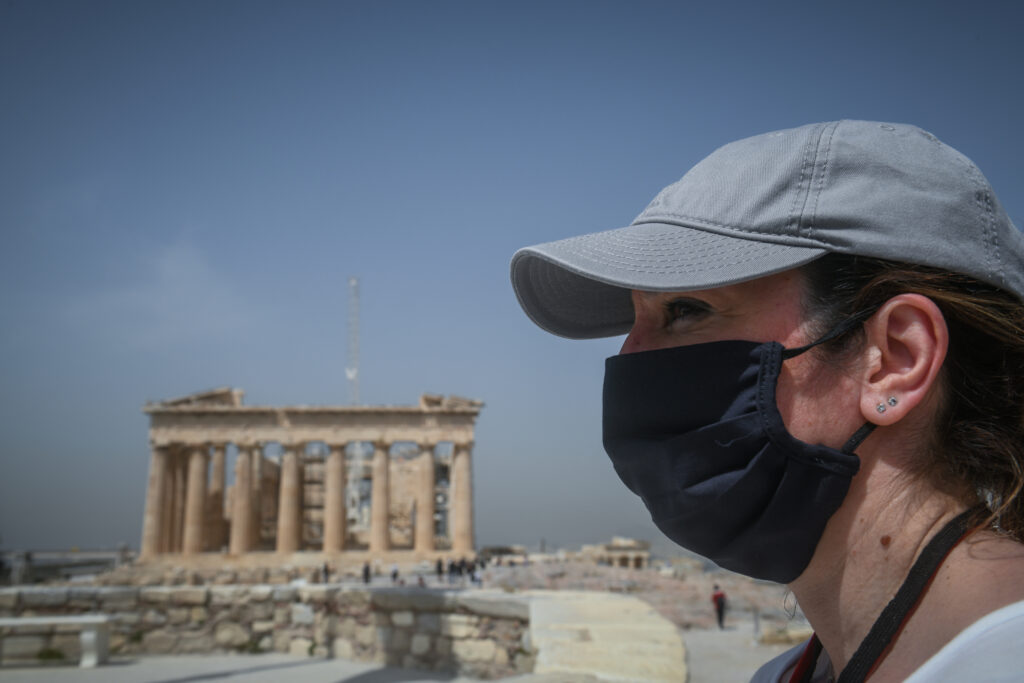 Εφιαλτικά τα στοιχεία για τον τουρισμό: Πρόβλεψη για έσοδα ίσα με το... 20% του 2019 - Media