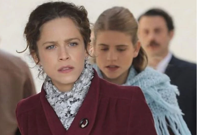 Άγριες Μέλισσες: Η Ελένη στη φυλακή και η Δρόσω στην Τρούμπα - Το τραγικό τέλος του Θωμά  - Media