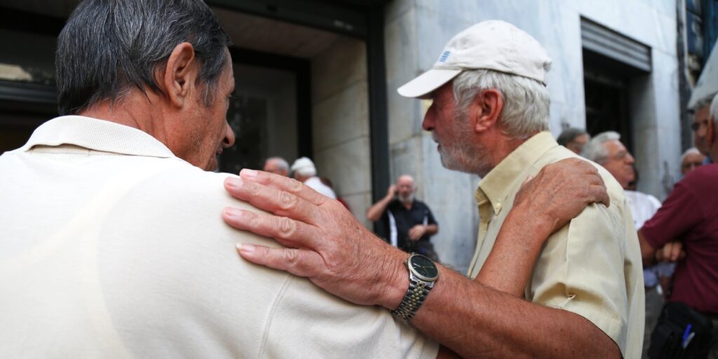 Επικουρικές συντάξεις: Σήμερα η καταβολή τους - Πότε θα δοθούν τα αναδρομικά - Media