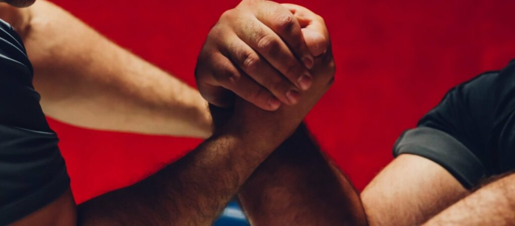 ΗΠΑ: Πατέρας «τρελάθηκε» επειδή έχασε στο μπρα-ντε-φερ από τον γιο του και άρχισε να τον πυροβολεί - Media