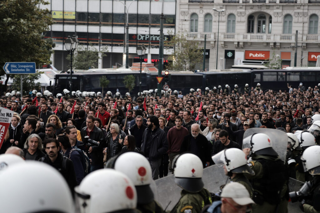 ΚΚΕ: Στο στόχαστρο του νομοσχεδίου είναι οι μεγάλες διαδηλώσεις του εργατικού-λαϊκού κινήματος - Media