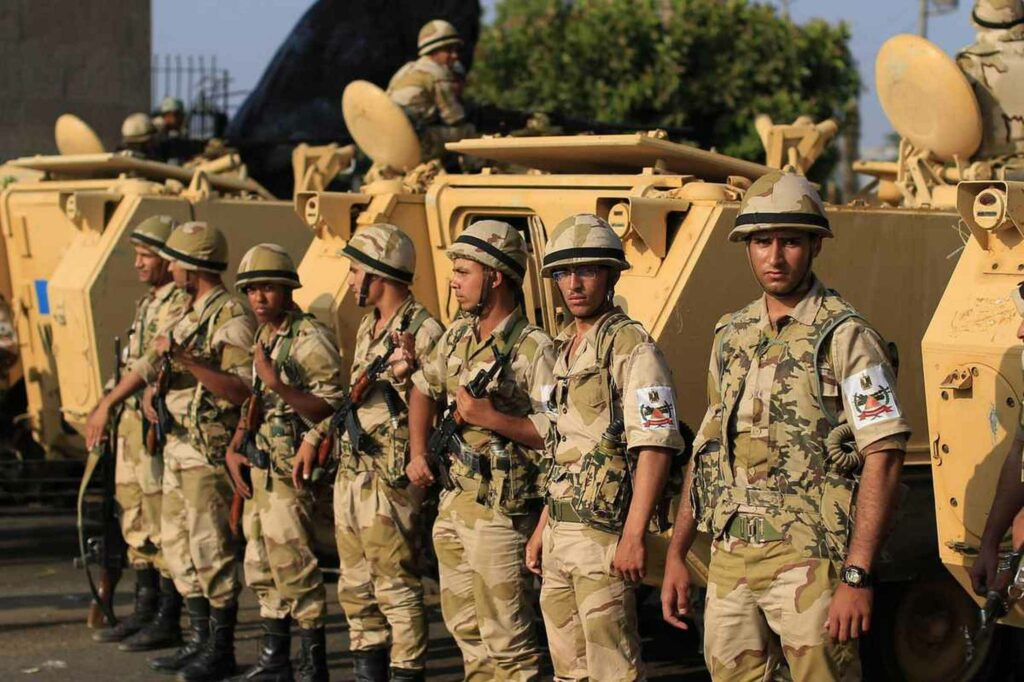 Η Αίγυπτος ετοιμάζεται, ο Ερντογάν ανησυχεί: Μετακινήσεις στρατευμάτων στα σύνορα με τη Λιβύη - Media