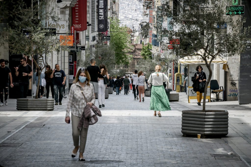 Πέτσας για Κορωνοϊό: Απαράδεκτα φαινόμενα χαλάρωσης - Ξεκινούν εκτεταμένοι έλεγχοι - Media