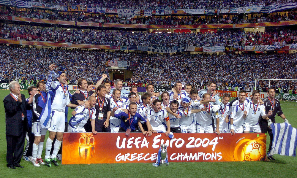 Euro 2004: Δεκαέξι χρόνια από το έπος - Όταν η Ευρώπη παραμιλούσε για την κατάκτηση του κυπέλλου από την Ελλάδα - Media