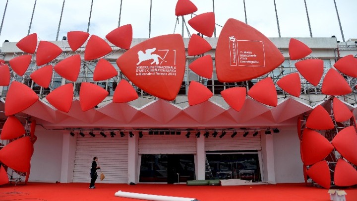 Φεστιβάλ Κινηματογράφου της Βενετίας: Oι καλύτερες εμφανίσεις στο κόκκινο χαλί (Photos) - Media