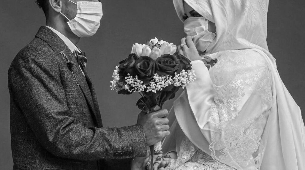Ένας γάμος και μια κηδεία: Γαμπρός κόλλησε κορωνοϊό δεκάδες καλεσμένους και τελικά πέθανε - Media