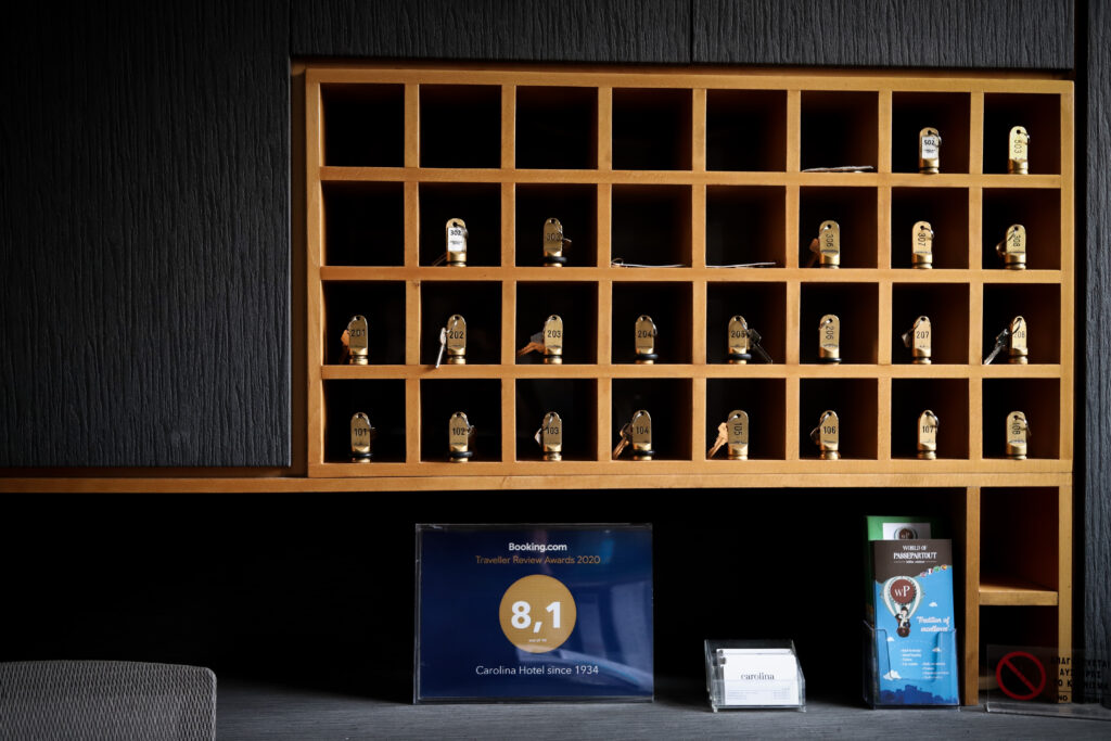 Εργαζόμενοι στον τουρισμό: Τους έταξαν επίδομα 534 ευρώ, αλλά ο ΟΑΕΔ δεν άνοιξε ακόμα την πλατφόρμα  - Media