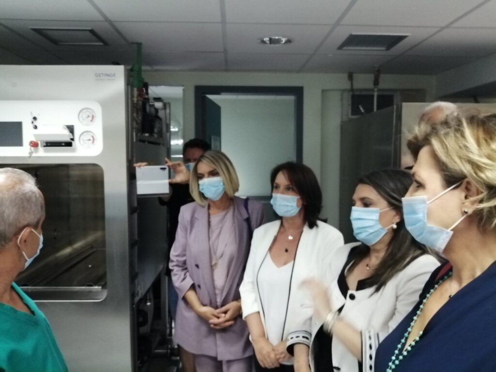 Παράδοση ιατρικού εξοπλισμού από την Κοινοβουλευτική Ομάδα ΣΥΡΙΖΑ στο Γενικό Νοσοκομείο Καστοριάς - Media