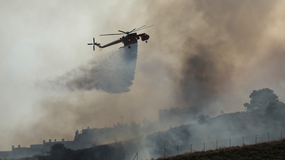 Ορατή από το Διάστημα η πυρκαγιά στις Κεχριές (Photo) - Media