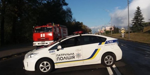 Ουκρανία: Οπλισμένος με χειροβομβίδα κρατά όμηρο στέλεχος της Αστυνομίας (Photo) - Media