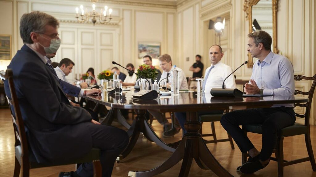 Κορωνοϊός: Νέα σύσκεψη στο Μαξίμου για την εξέταση της κατάστασης  - Media