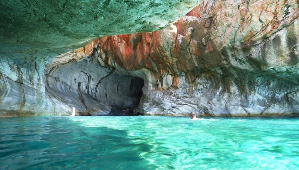 Μάρμαρα: Ο κρυφός «παράδεισος» με τις σπηλιές και τις μικρές παραλίες (Photos) - Media
