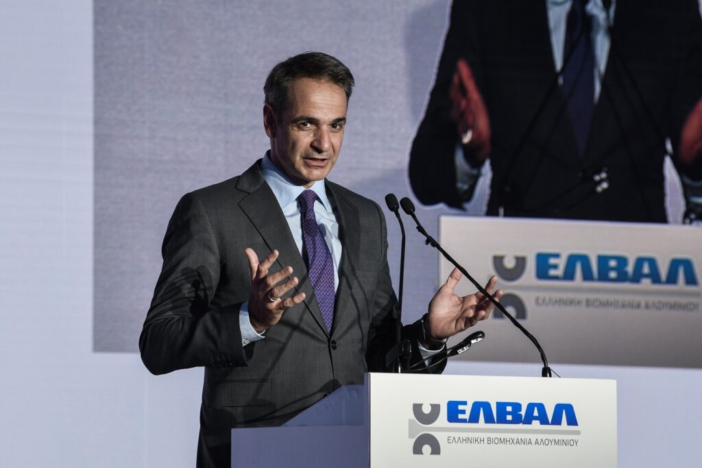 Εξαγγελία Μητσοτάκη για μείωση του φόρου κατανάλωσης στο ρεύμα μέσης τάσης - Media