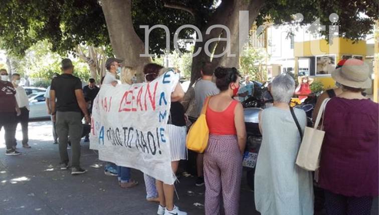 Ρέθυμνο: Γιατροί και νοσηλευτές γύρισαν την πλάτη στον Βασίλη Κικίλια - Media
