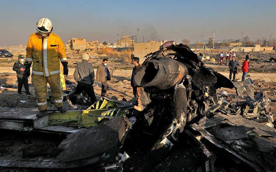 Η Τεχεράνη έστειλε στη Γαλλία τα μαύρα κουτιά του ουκρανικού Μπόινγκ που καταρρίφθηκε κατά λάθος τον Ιανουάριο - Media