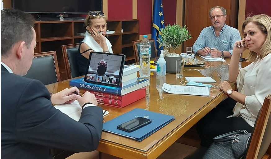 Συνάντηση της ΕΣΗΕΑ με τον Στέλιο Πέτσα - Media