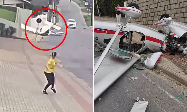 Κόβει την ανάσα: Η στιγμή που μικρό αεροπλάνο συντρίβεται σε πολυσύχναστο δρόμο (Video) - Media