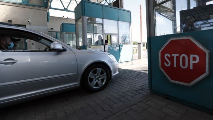 Προμαχώνας: Επέστρεψαν στη χώρα τους οι Σέρβοι τουρίστες που δεν κατάφεραν να περάσουν τα σύνορα - Media