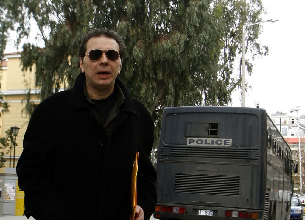 Στέφανος Χίος: «Αυτός που με πυροβόλησε είχε σχιστά μάτια» - Media