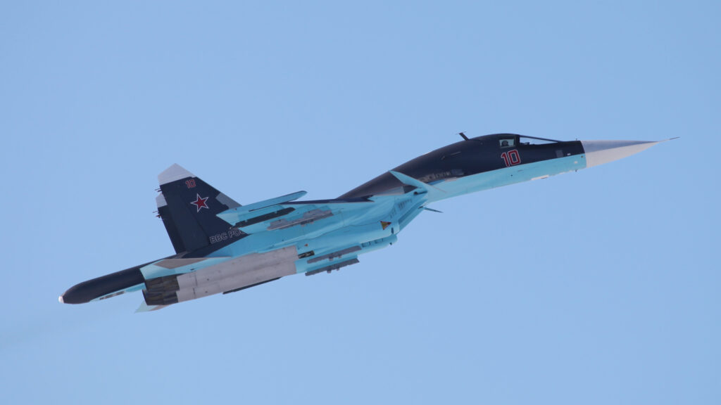 Su-34: Το ρωσικό «παπάκι» που... τρομάζει τη Δυσή (Photos) - Media