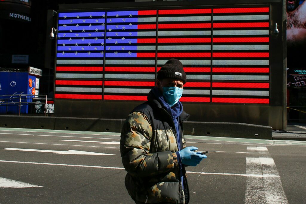 Αμερικανικός εφιάλτης: Αυξήθηκαν κατά 30% τα κρούσματα κορωνοϊού τον Νοέμβριο - Media