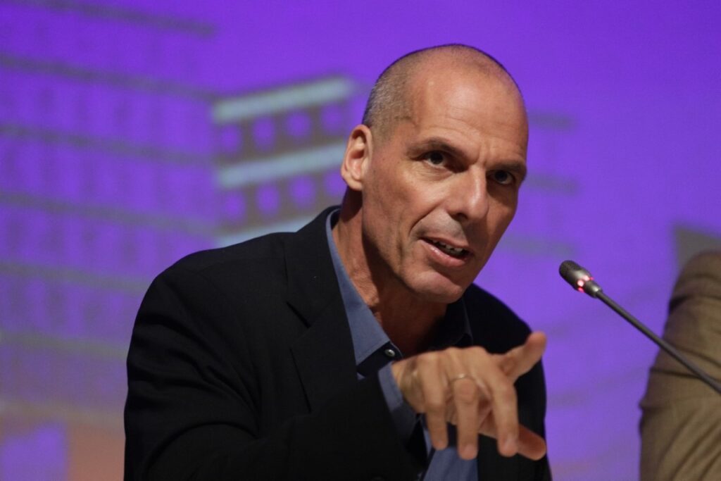 Βαρουφάκης: «Τζαμπατζής» όποιος δεν εμβολιάζεται - Θα κάνω το εμβόλιο του κορωνοϊού δημόσια - Media