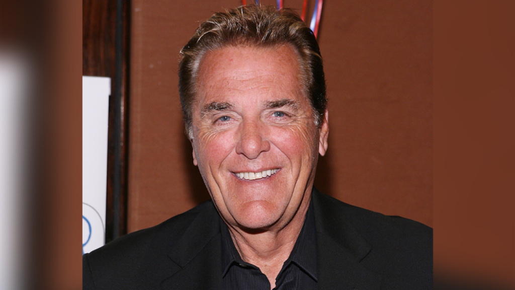 Τρέλα: Εκατομμυριούχος οπαδός του Τραμπ και αρνητής του COVID-19, αποκάλυψε ότι το παιδί του προσβλήθηκε από... κορωνοϊό (Photos) - Media