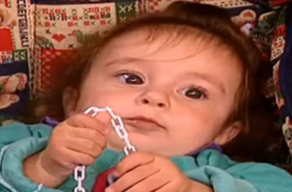 Θυμάστε το «Χρυσάνθεμο» από το Κωνσταντίνου & Ελένης; Δείτε πώς είναι σήμερα! (Video) - Media