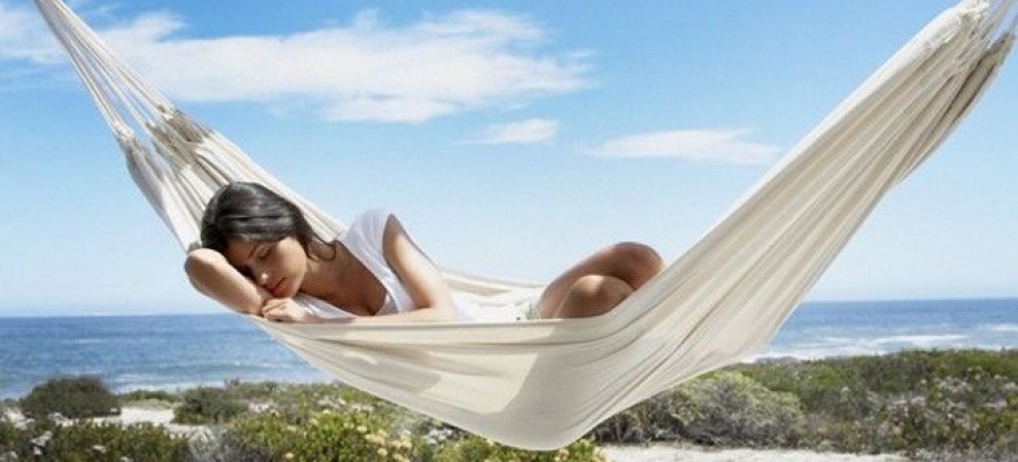 Τι πρέπει να αλλάξετε το καλοκαίρι στον ύπνο σας  - Media