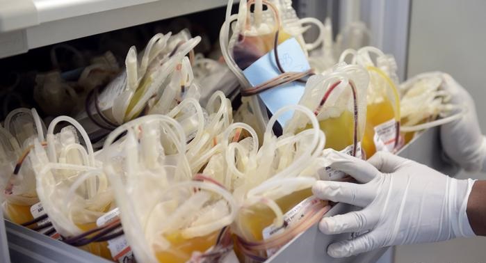 Ποια είναι η αλήθεια για τη θεραπεία με πλάσμα αίματος - Media