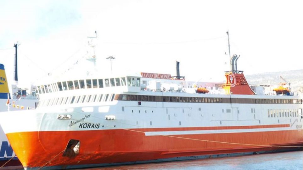 Βλάβη στο πλοίο «Αδαμάντιος Κοραής» με 597 επιβάτες - Media