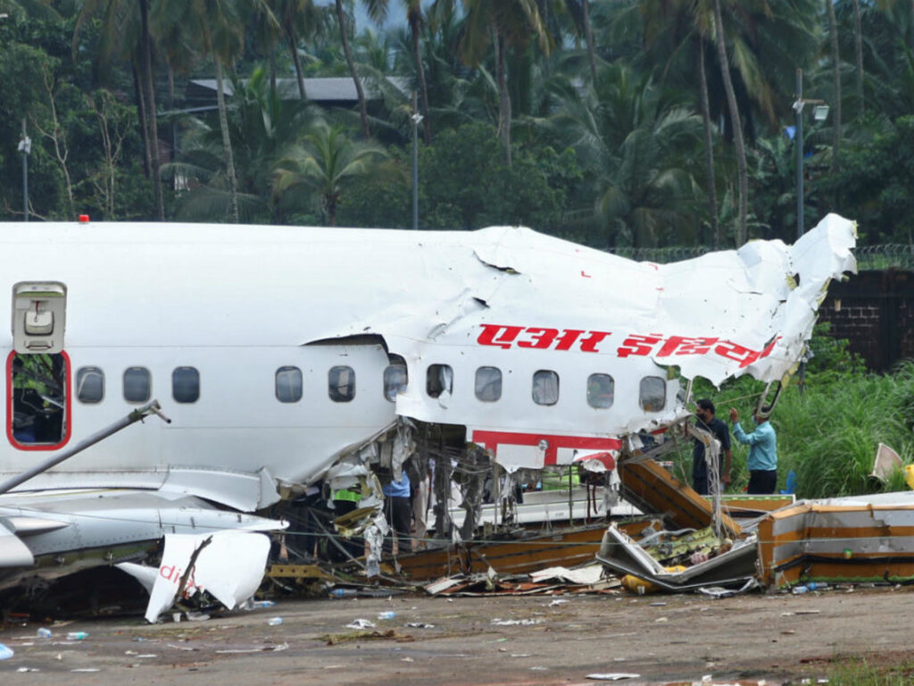 Αεροπορική τραγωδία: Άρχισε η εξέταση των «μαύρων κουτιών» του αεροσκάφους της Air India Express	 - Media