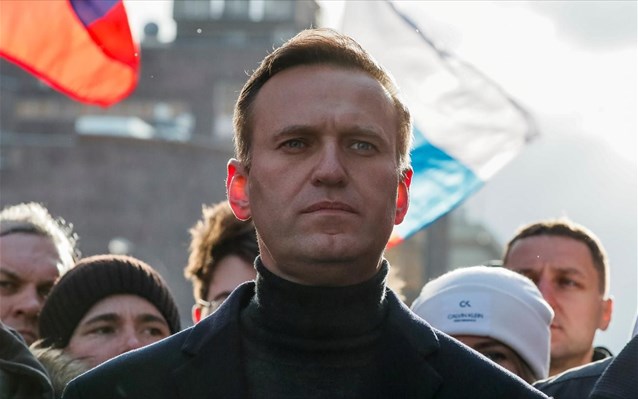 Το Κρεμλίνο θεωρεί ότι είναι πρόωρο να αρχίσει έρευνα για δηλητηρίαση του Ναβάλνι - Media