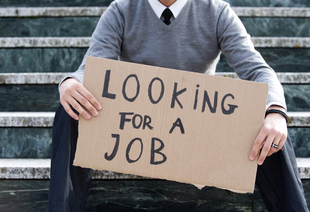 Ηνωμένο Βασίλειο: Kατέγραψε τις μεγαλύτερες απώλειες θέσεων εργασίας από το 2009 - Media