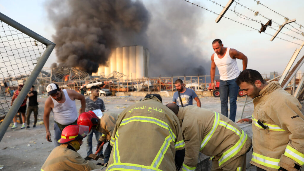 Έκρηξη στη Βηρυτό: Μεγαλώνει ώρα με την ώρα ο αριθμός των νεκρών - Αγωνία για τους εγκλωβισμένους - Σε κατάσταση έκτακτης ανάγκης η πόλη (Photos) - Media