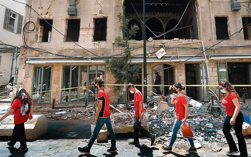 Ανάμεσα στην επανάσταση και στον εμφύλιο ο Λίβανος - Media