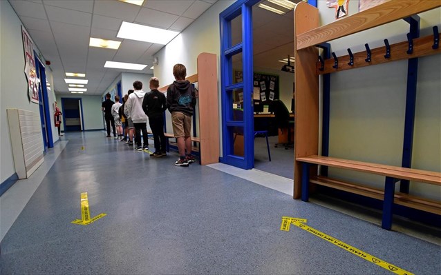 Ιταλία: Η κυβέρνηση θέλει να εξασφαλίσει την επιστροφή στα σχολεία τον Σεπτέμβριο - Media