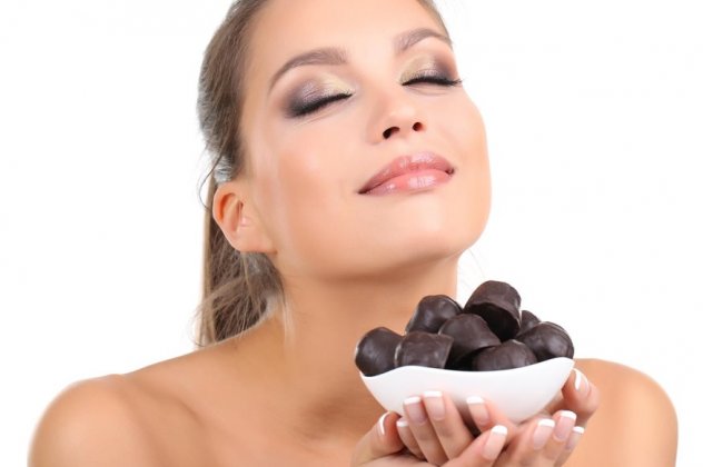 Θέλετε να χάσετε κιλά; Φάτε μαύρη σοκολάτα!  - Media