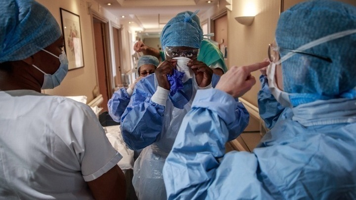 Κορωνοϊός: Εύρημα σοκ - Μόνο το 10% έως 20% των κρουσμάτων ευθύνονται για το 80% περίπου των νέων λοιμώξεων - Media