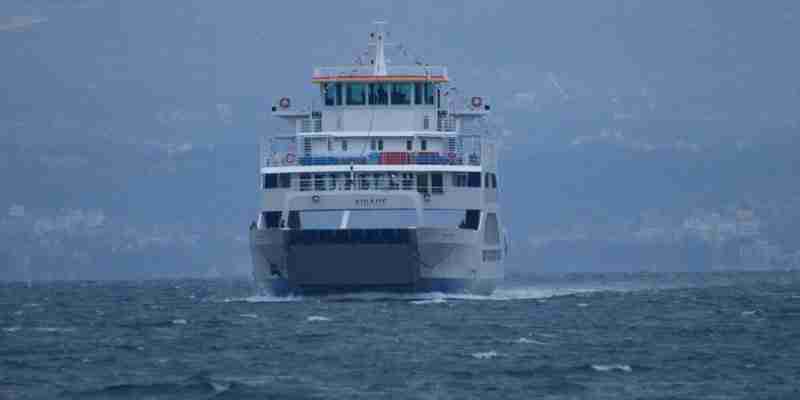Προσεγγίσιμη μόνο με πλοίο η νότια Εύβοια – Ουρές χιλιομέτρων σε Ερέτρια και Ωρωπό (Photo) - Media