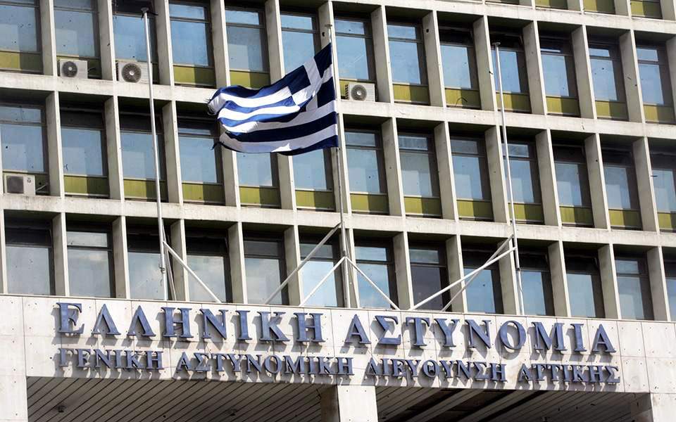 Τι αναφέρει η ΓΑΔΑ για το θέμα της κράτησης 14χρονου - Media