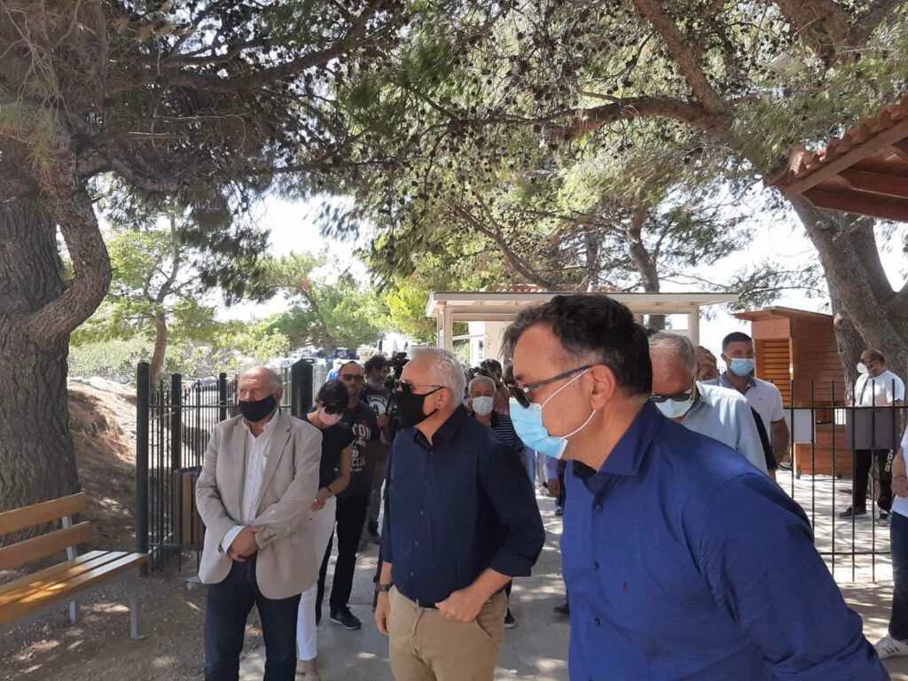 Στις Μυκήνες αντιπροσωπεία του ΣΥΡΙΖΑ: «Ο αρχαιολογικός χώρος παραδόθηκε ανυπεράσπιστος στις φλόγες γιατί προφανώς το κράτος του κ. Μητσοτάκη είχε πάει για μπάνιο» (Photos) - Media
