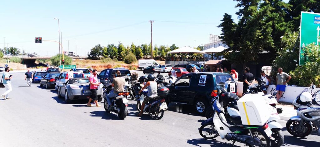 Χανιά: Μηχανοκίνητη πορεία κατά μέτρων και... κορωνοϊού (Photos/Video) - Media